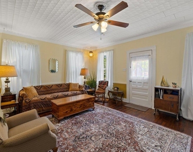 807 Cecelia St - Photo Thumbnail 7