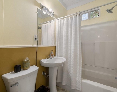 807 Cecelia St - Photo Thumbnail 17