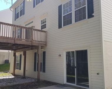 212 Patriots Way - Photo Thumbnail 25