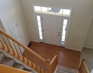 212 Patriots Way - Photo Thumbnail 24