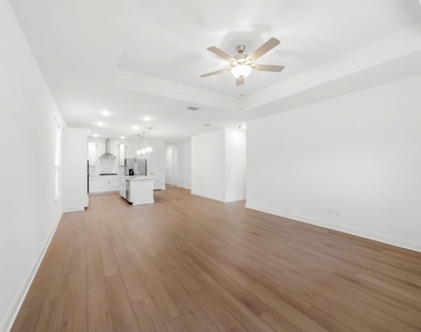 301 Celeste Way - Photo Thumbnail 16