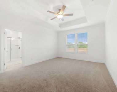 301 Celeste Way - Photo Thumbnail 17