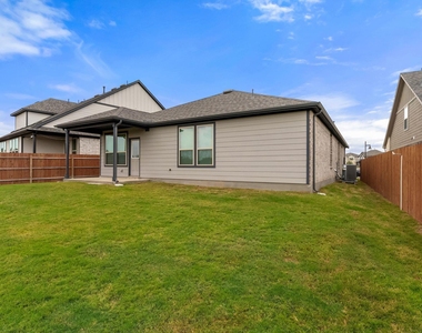 301 Celeste Way - Photo Thumbnail 28