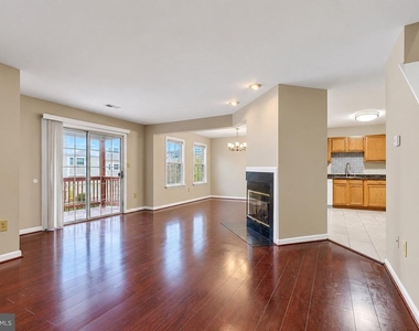 4107 Kennygreen Court - Photo Thumbnail 3