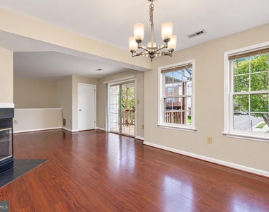 4107 Kennygreen Court - Photo Thumbnail 7