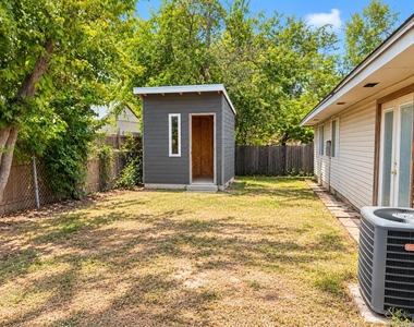 7702 Northcrest Blvd - Photo Thumbnail 18