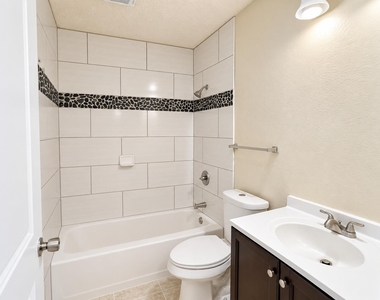 7702 Northcrest Blvd - Photo Thumbnail 14