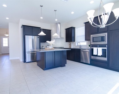 3750 E Palm Valley Blvd - Photo Thumbnail 23