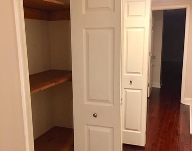 2225 Brookfield Avenue - Photo Thumbnail 8