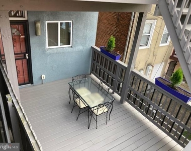 2225 Brookfield Avenue - Photo Thumbnail 19