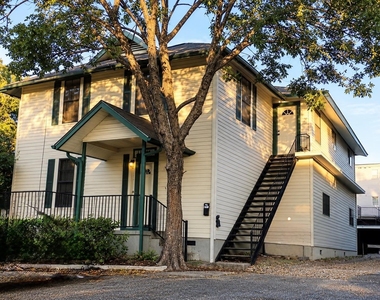 2811 Salado St - Photo Thumbnail 8