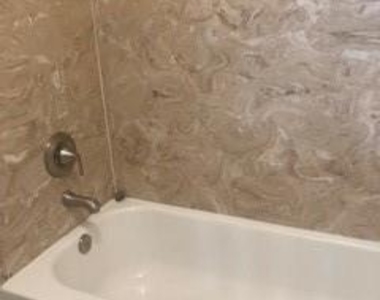 2811 Salado St - Photo Thumbnail 4