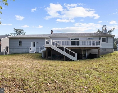 7718 Suitt Drive - Photo Thumbnail 30