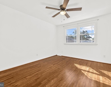 7718 Suitt Drive - Photo Thumbnail 10