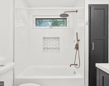 7718 Suitt Drive - Photo Thumbnail 15