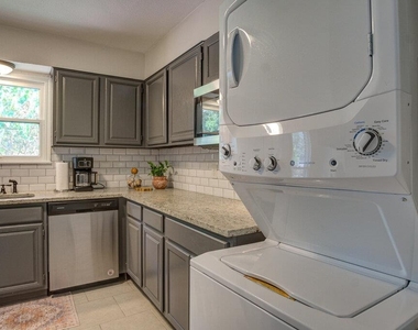 167 Hatcher Ave - Photo Thumbnail 12
