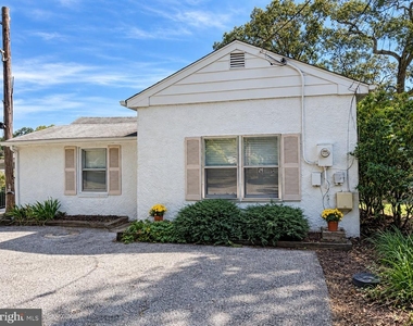 728 Dill Road - Photo Thumbnail 14
