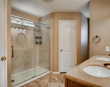 3742 Newland Dr - Photo Thumbnail 7