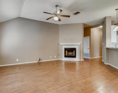 3742 Newland Dr - Photo Thumbnail 1