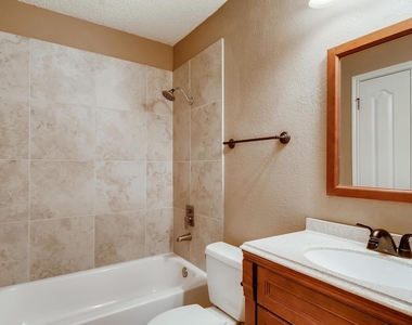 3742 Newland Dr - Photo Thumbnail 9