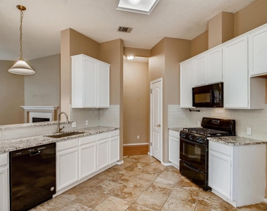3742 Newland Dr - Photo Thumbnail 3