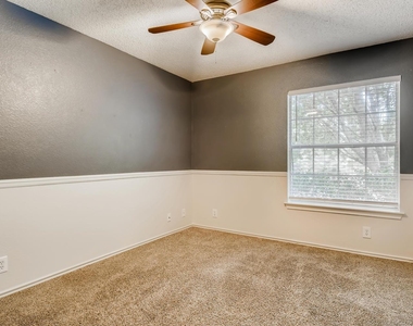 3742 Newland Dr - Photo Thumbnail 11