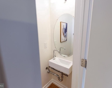 1034 Otis Street Ne - Photo Thumbnail 15