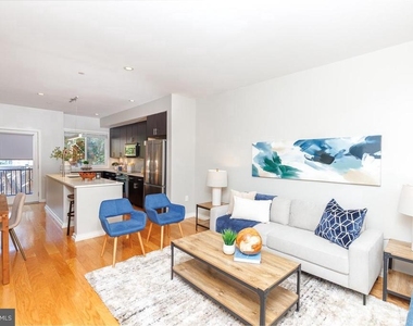 1034 Otis Street Ne - Photo Thumbnail 3