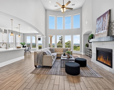 2400 Sunset Vista Cir - Photo Thumbnail 3