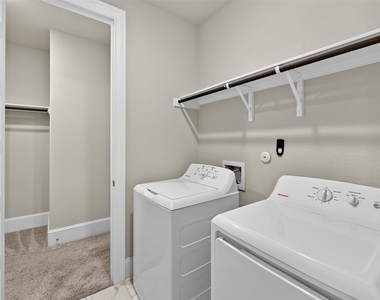 2400 Sunset Vista Cir - Photo Thumbnail 29