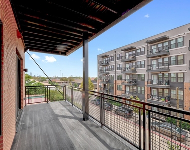 4315 S Congress Ave - Photo Thumbnail 19
