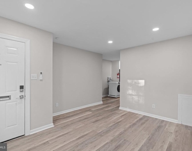 513 45th Street Ne - Photo Thumbnail 3