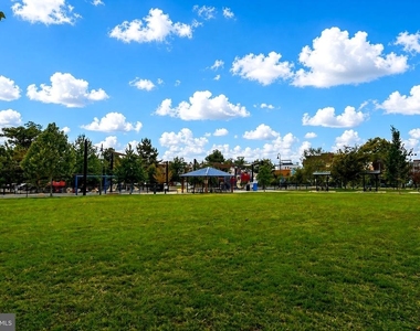 149 W Street Nw - Photo Thumbnail 22