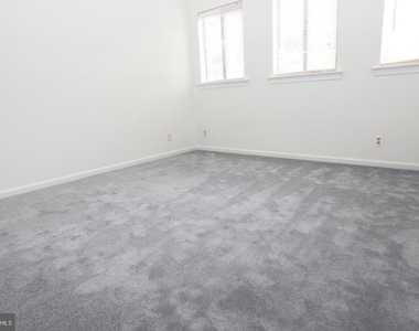 1022 Paper Mill Court Nw - Photo Thumbnail 6