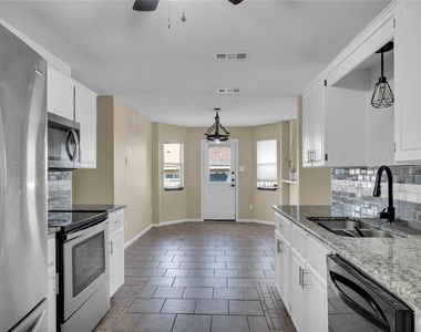 3209 Windfield Dr - Photo Thumbnail 3