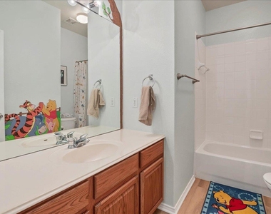409 Carismatic Ln - Photo Thumbnail 12