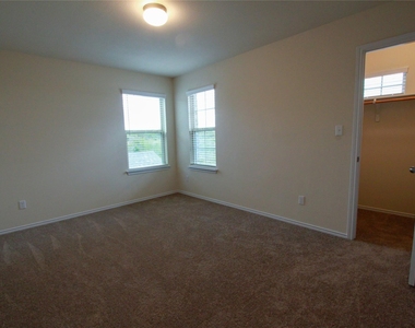 3651 Sandy Brook Dr - Photo Thumbnail 25