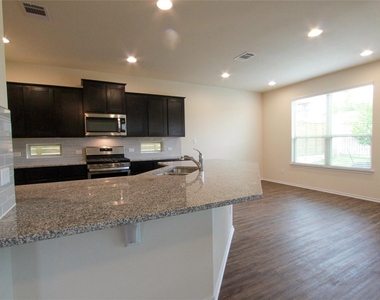 3651 Sandy Brook Dr - Photo Thumbnail 7