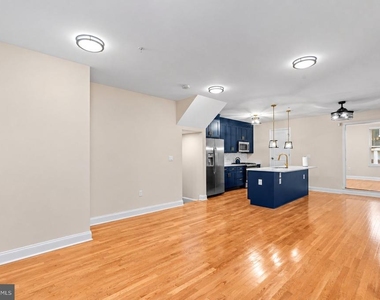 141 V Street Ne - Photo Thumbnail 3