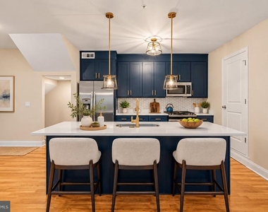 141 V Street Ne - Photo Thumbnail 8