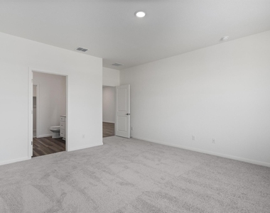 105 Bridgeview Dr - Photo Thumbnail 11