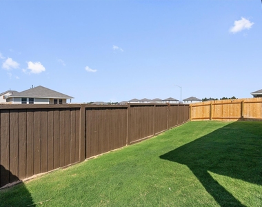 105 Bridgeview Dr - Photo Thumbnail 22