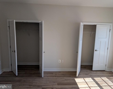 1229 Trenton Place Se - Photo Thumbnail 5