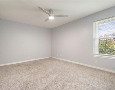 1703 Coronado Hills Dr - Photo Thumbnail 15