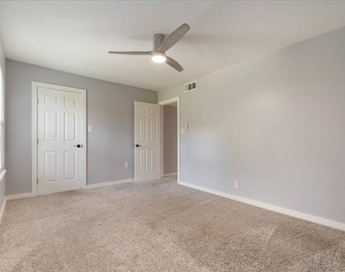 1703 Coronado Hills Dr - Photo Thumbnail 16