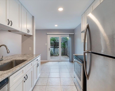 1703 Coronado Hills Dr - Photo Thumbnail 10