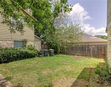 2211 Creekside Ln - Photo Thumbnail 5