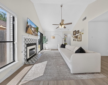 11716 Tallow Field Way - Photo Thumbnail 4