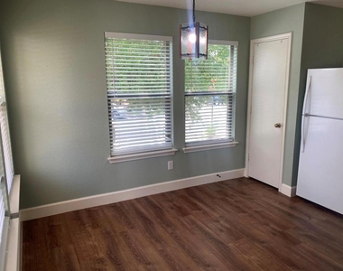 5628 War Admiral Dr - Photo Thumbnail 4