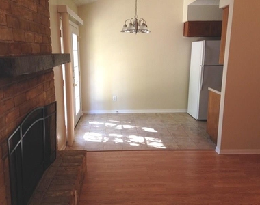 1305 Glenda Dr - Photo Thumbnail 4